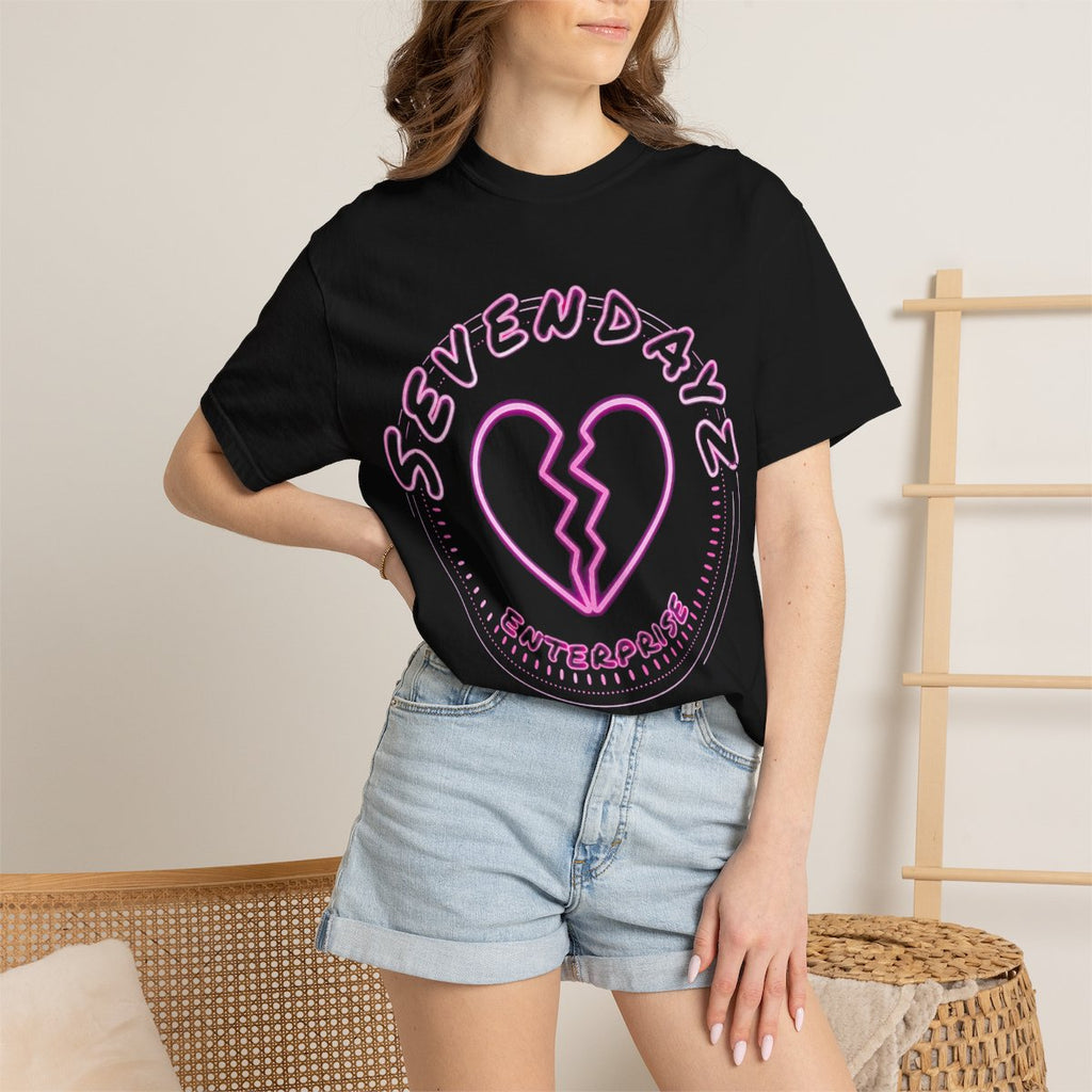Broken Heart Band Tee — SEVENDAYZ Neon Pink Graphic T-Shirt